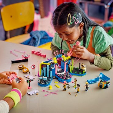 Конструктор LEGO Музыкальное шоу талантов в Хартлейк-Сити Friends 42616, деталей 669 шт - ForteMarket Конструктор LEGO Музыкальное шоу талантов в Хартлейк-Сити Friends 42616, деталей 669 шт купить,0