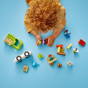 Конструктор LEGO Пчелиная ферма DUPLO 10419, деталей 22 шт