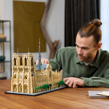 Конструктор LEGO Cобор Парижской Богоматери Architecture 21061, деталей 4383 шт купить,NaN