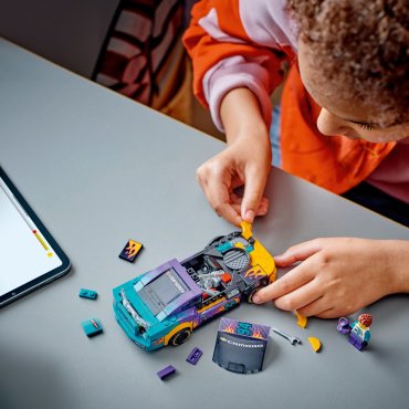Конструктор LEGO NASCAR Next Gen Chevrolet Camaro Zl Speed Champions 76935, деталей 328 шт купить,NaN
