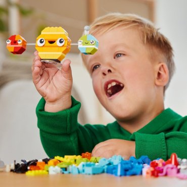 Конструктор LEGO Креативные космические планеты Classic 11037, деталей 450 шт купить,0