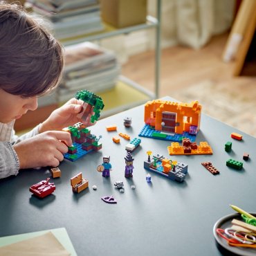 Конструктор LEGO Тыквенная ферма 21248, деталей 257 шт
