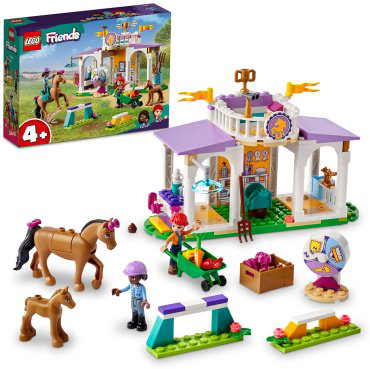 Конструктор LEGO Школа верховой езды 41746, деталей 134 шт