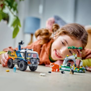 Конструктор LEGO Внедорожный грузовик исследователь джунглей City 60426, деталей 314 шт купить,0
