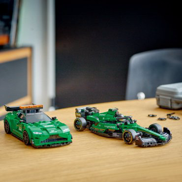 Конструктор LEGO Модель гоночного автомобиля Aston Martin Speed Champions 76925, деталей 564 шт купить,NaN