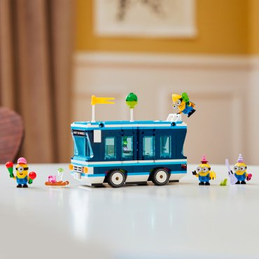 Конструктор LEGO Автомобиль для вечеринок Гадкий Я 4 75581, деталей 379 шт купить,0