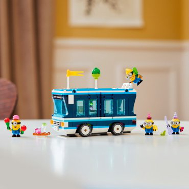 Конструктор LEGO Автомобиль для вечеринок Гадкий Я 4 75581, деталей 379 шт купить,NaN
