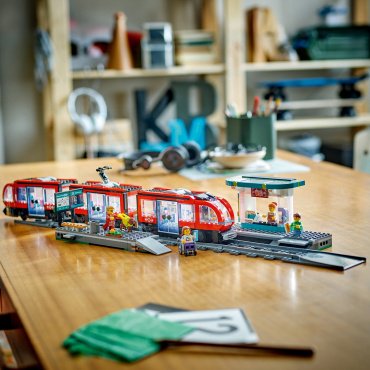 Конструктор LEGO Трамвай и станция в центре города CITY 60423, деталей 811 шт купить,NaN
