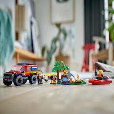 Конструктор LEGO Пожарная машина со спасательным катером CITY 60412, деталей 301 шт купить,0