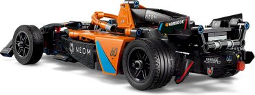 Конструктор LEGO Гоночный автомобиль NEOM McLaren Формулы E Technic 42169, деталей 452 шт купить,NaN
