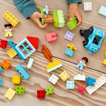 Конструктор LEGO Коробка с кубиками 10913, деталей 65 шт купить,NaN