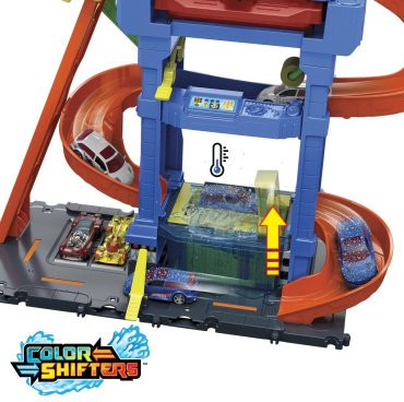 Набор Юный гонщик Hot Wheels HTN800