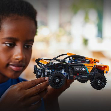 Конструктор LEGO McLaren Extreme E-Race Technic 42166, деталей 252 шт купить,NaN