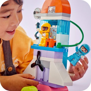Конструктор LEGO Приключения космического корабля 3в1 DUPLO 10422, деталей 58 шт