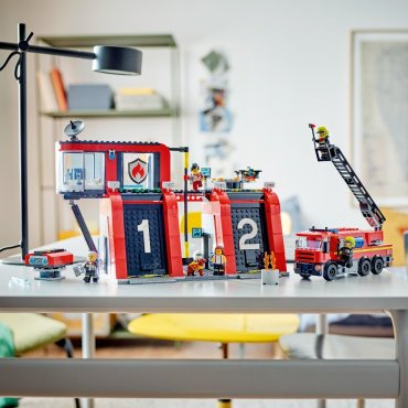 Конструктор LEGO Пожарная часть с пожарной машиной CITY 60414, деталей 843 шт