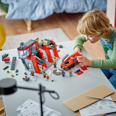 Конструктор LEGO Пожарная часть с пожарной машиной CITY 60414, деталей 843 шт купить,NaN