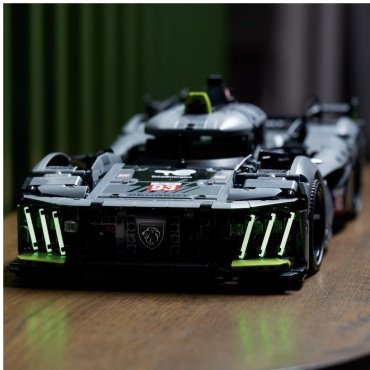Конструктор LEGO Peugeot 9X8 Hypercar Technic 42156, деталей 1775 шт, мультиколор