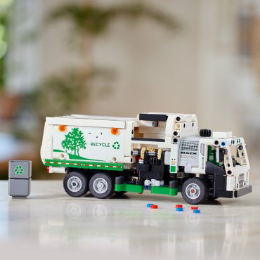 Конструктор LEGO Электрический мусоровоз Mack LR Technic 42167, деталей 503 шт купить,NaN