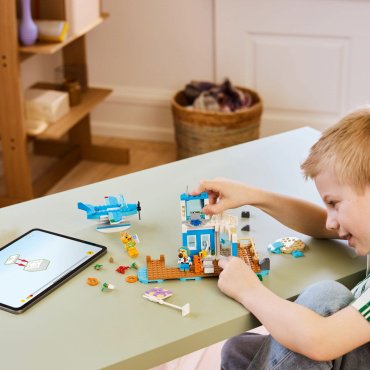 Конструктор LEGO Полет с Dodo Airlines Animal Crossing 77051, деталей 292 шт