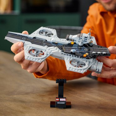 Конструктор LEGO Среднемасштабный вертолет-носитель Marvel 76295, деталей 509 шт купить,NaN