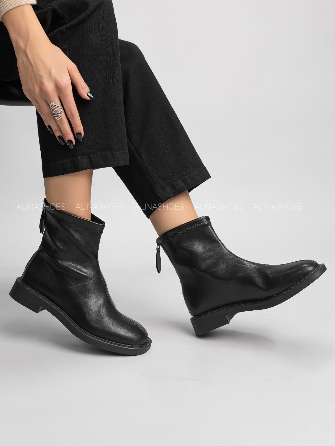 Ботинки alinashoes black 38 купить,NaN