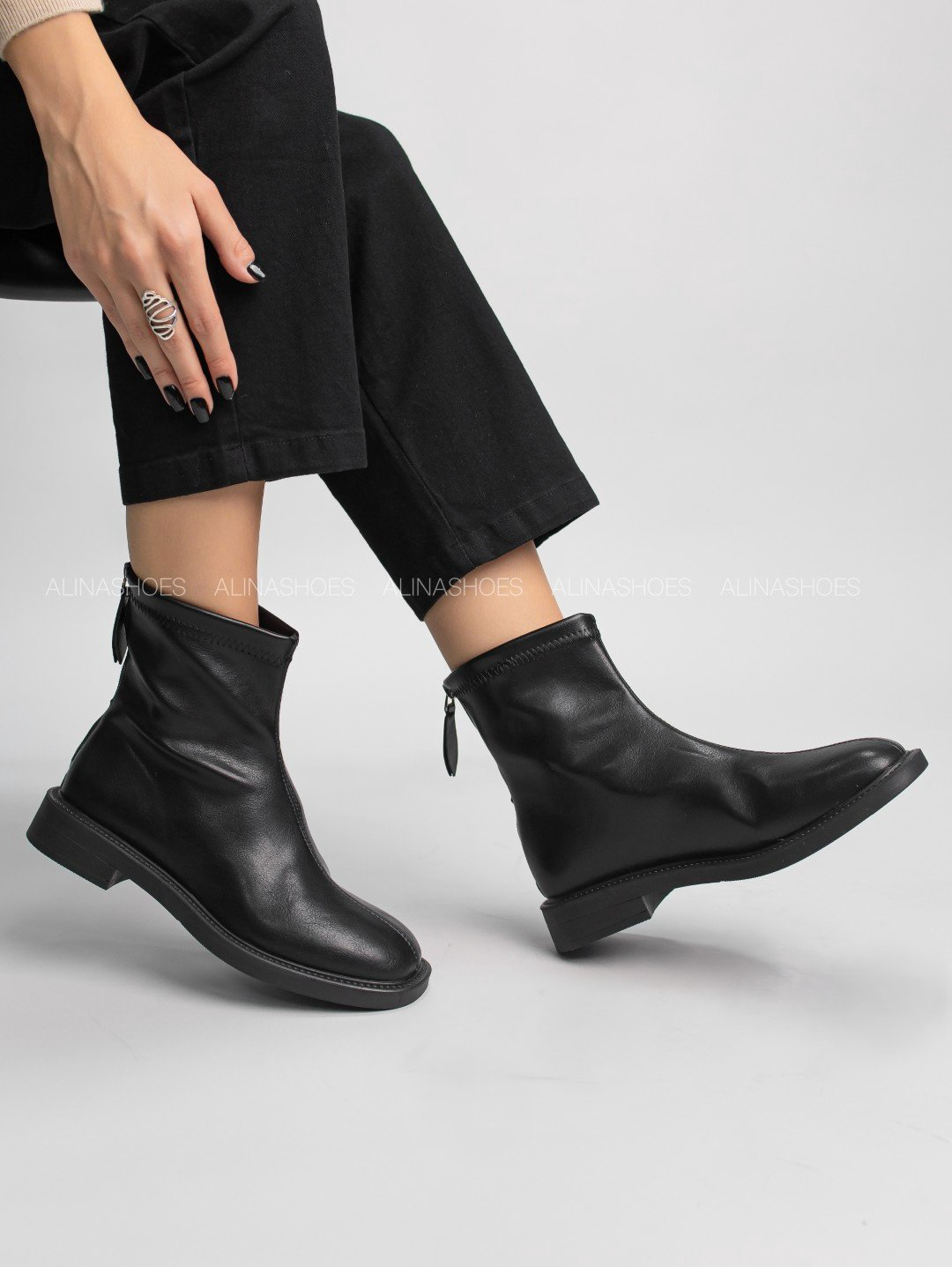 Ботинки alinashoes black 38 купить,NaN
