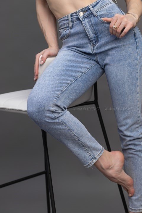 Джинсы джинсы-мом alinashoes голубой купить,NaN