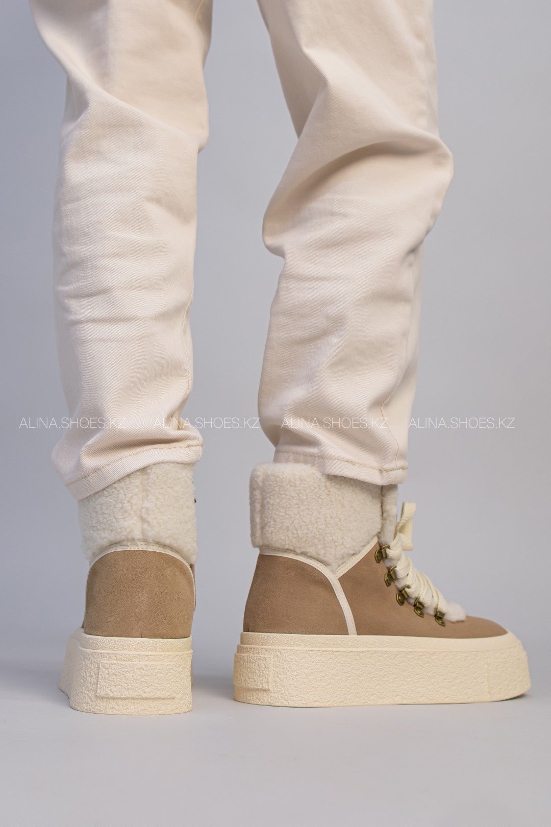 Ботинки alinashoes beige 36 купить,NaN