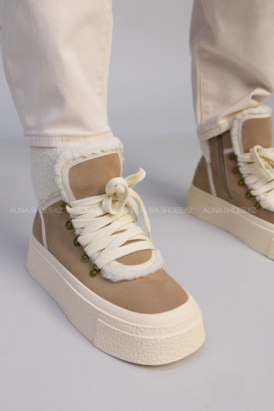 Ботинки alinashoes beige 36 купить,NaN