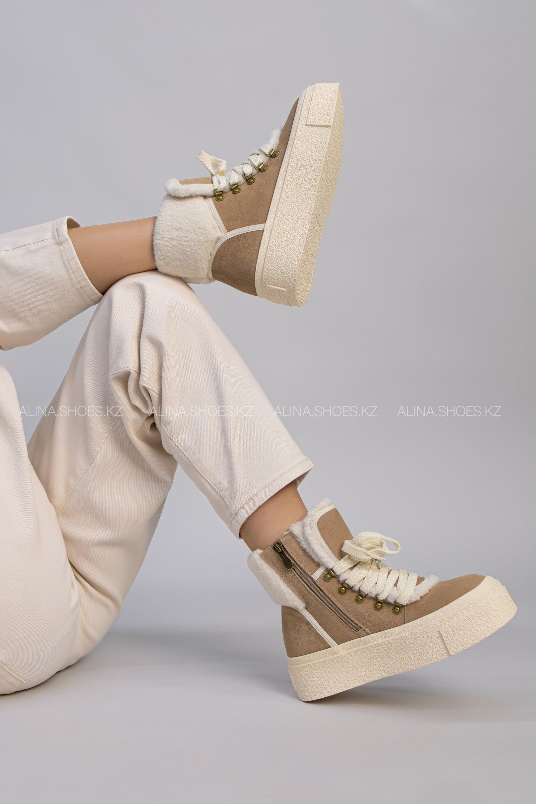 Ботинки alinashoes beige 36 купить,NaN