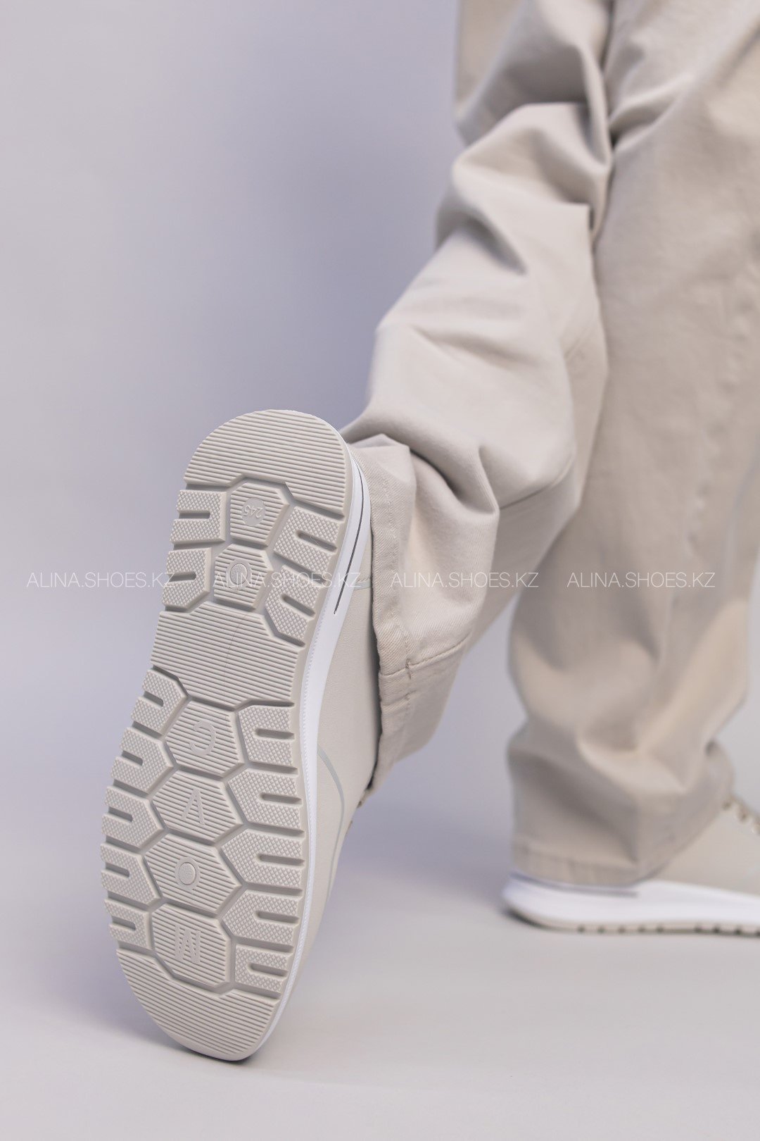 Кроссовки alinashoes бежевый купить,NaN