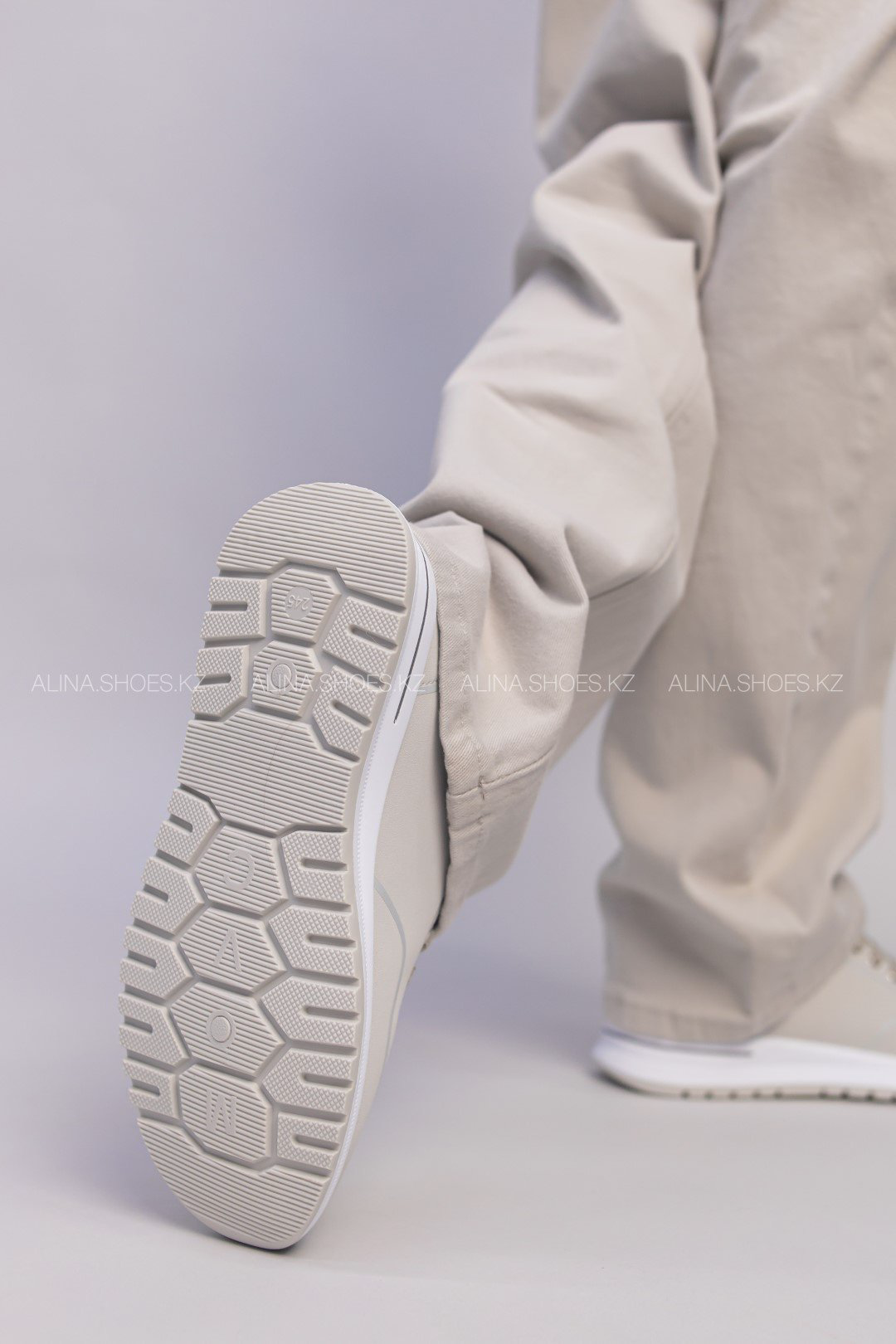 Кроссовки alinashoes бежевый купить,NaN