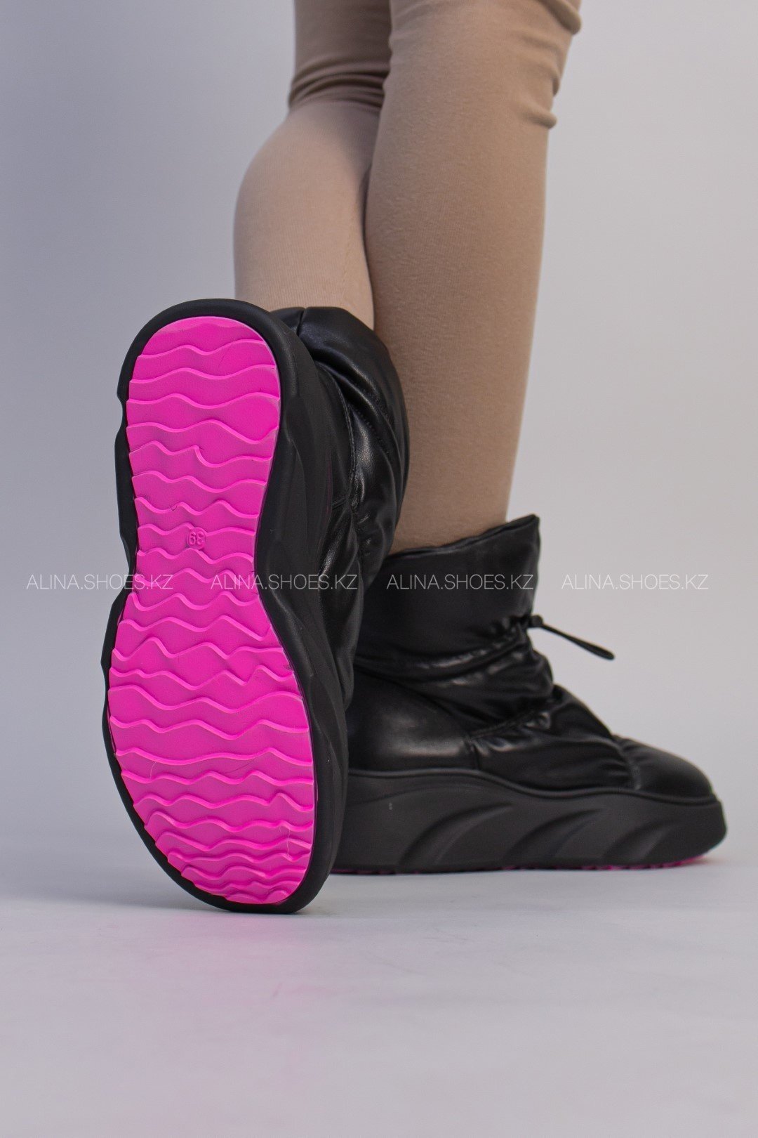 Дутики alinashoes черный купить,NaN