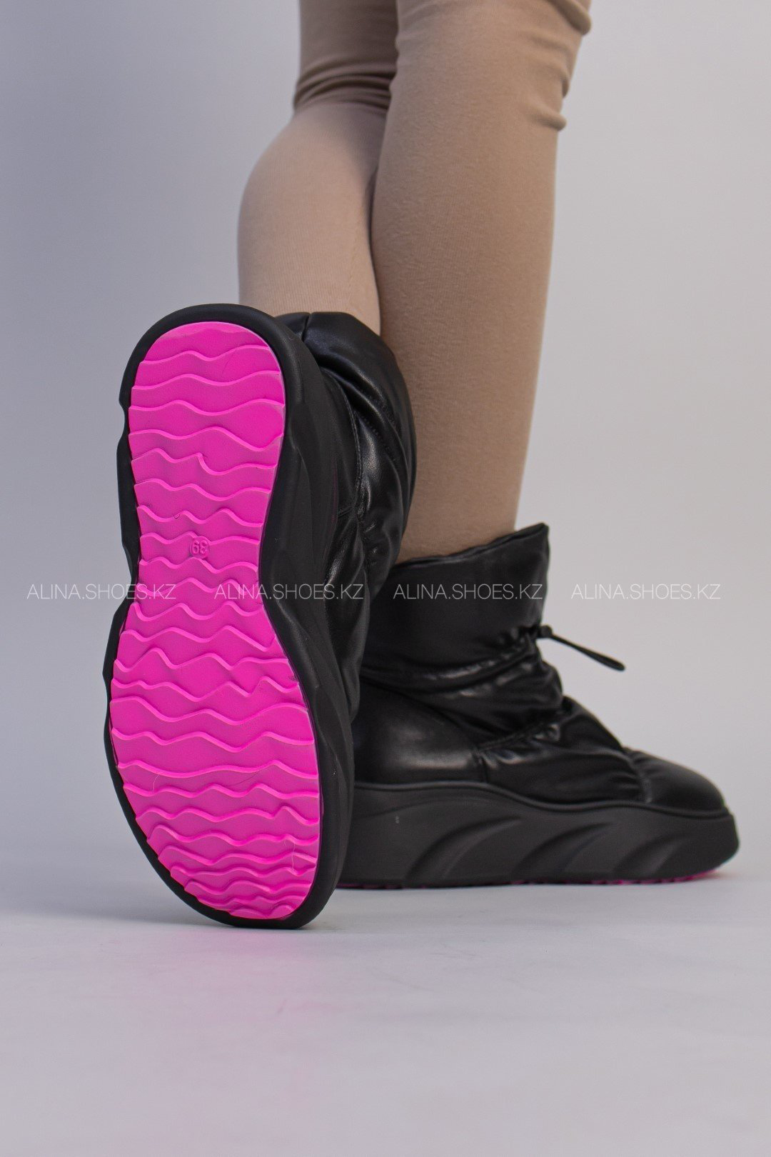 Дутики alinashoes черный купить,NaN