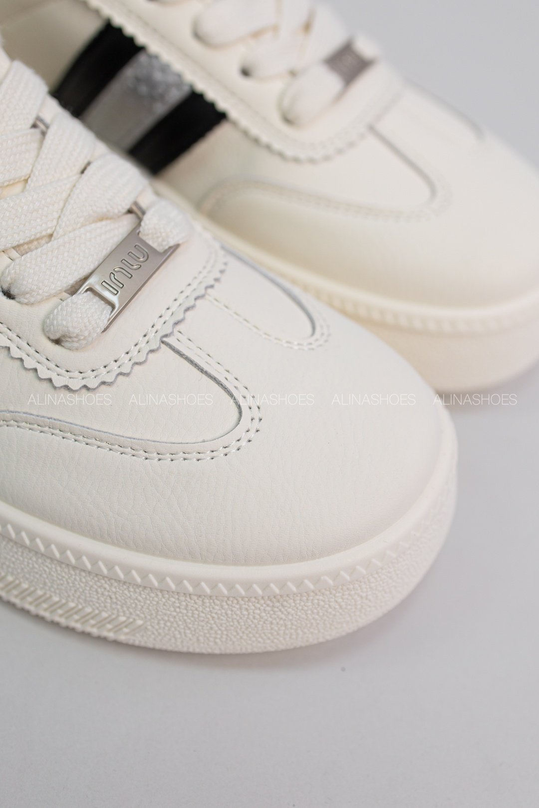 Кроссовки alinashoes черный купить,NaN