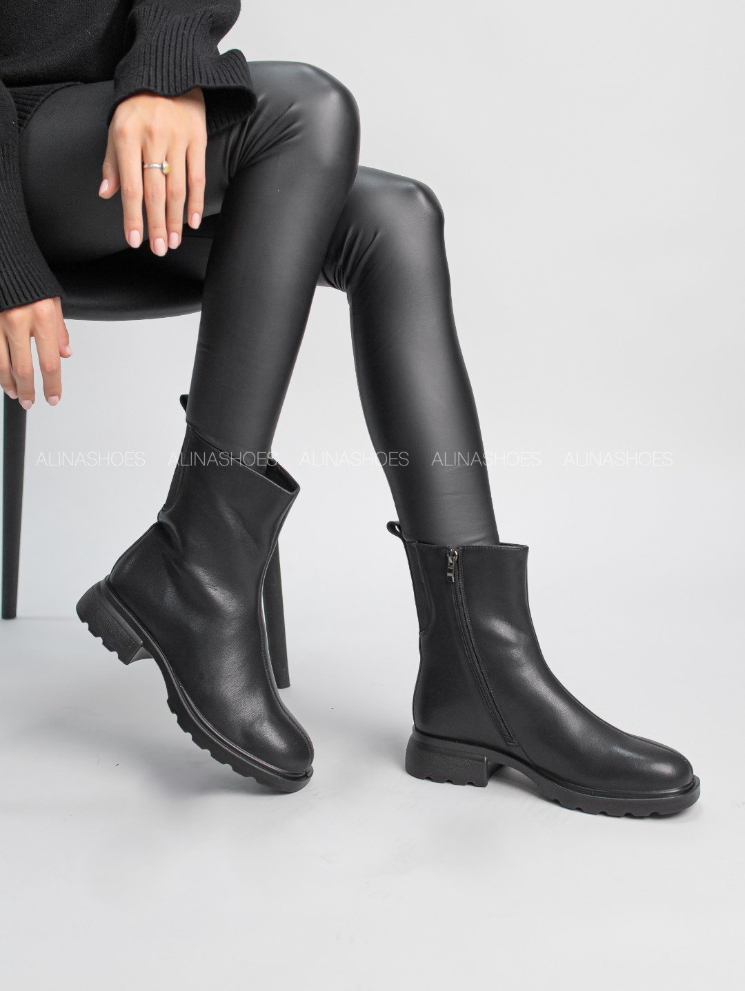 Ботинки alinashoes black 39 купить,NaN