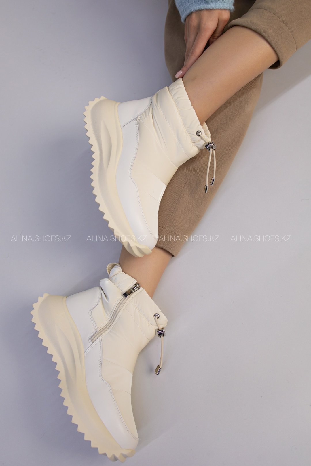 Дутики alinashoes бежевый купить,NaN