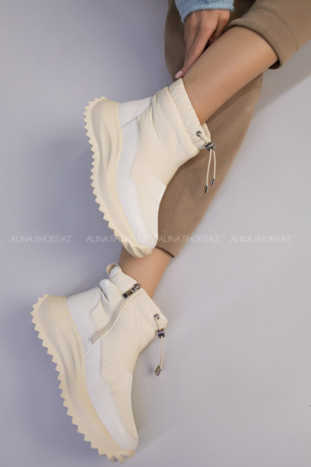 Дутики alinashoes бежевый купить,NaN