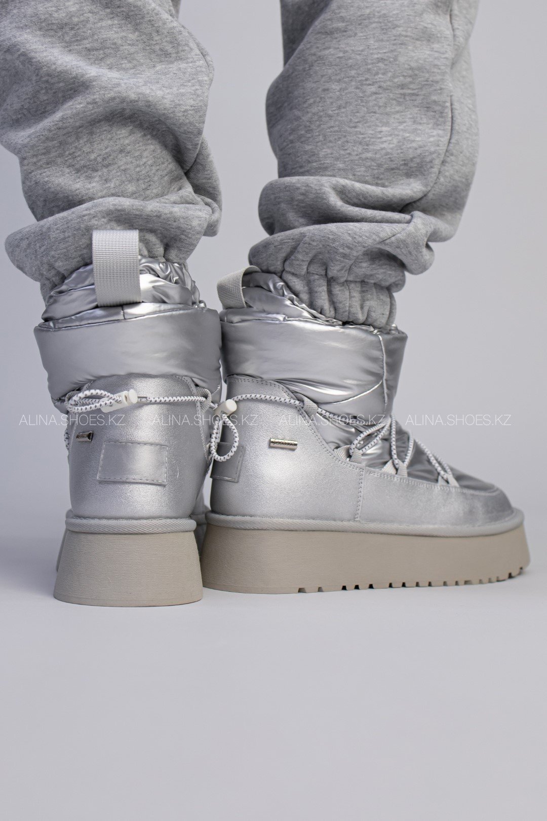 Дутики alinashoes серебристый купить,NaN