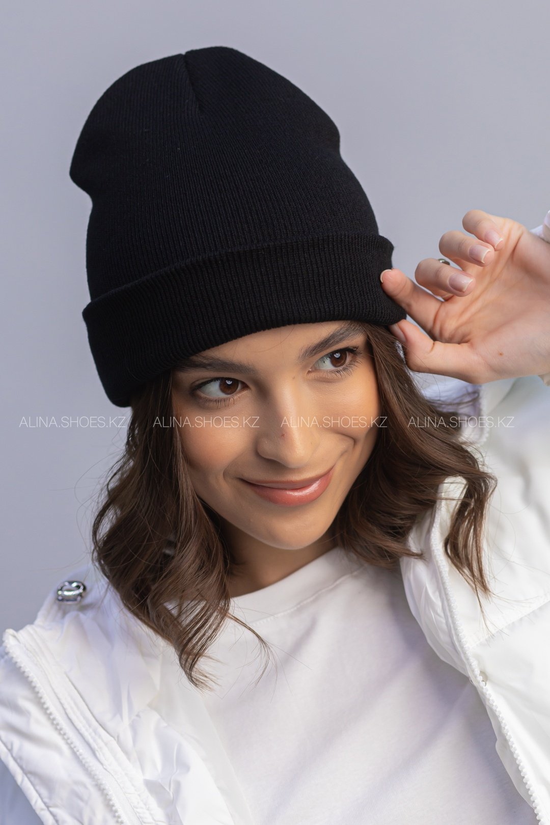 Шапка Alina shoes.kz размер универсальный, черный купить,NaN