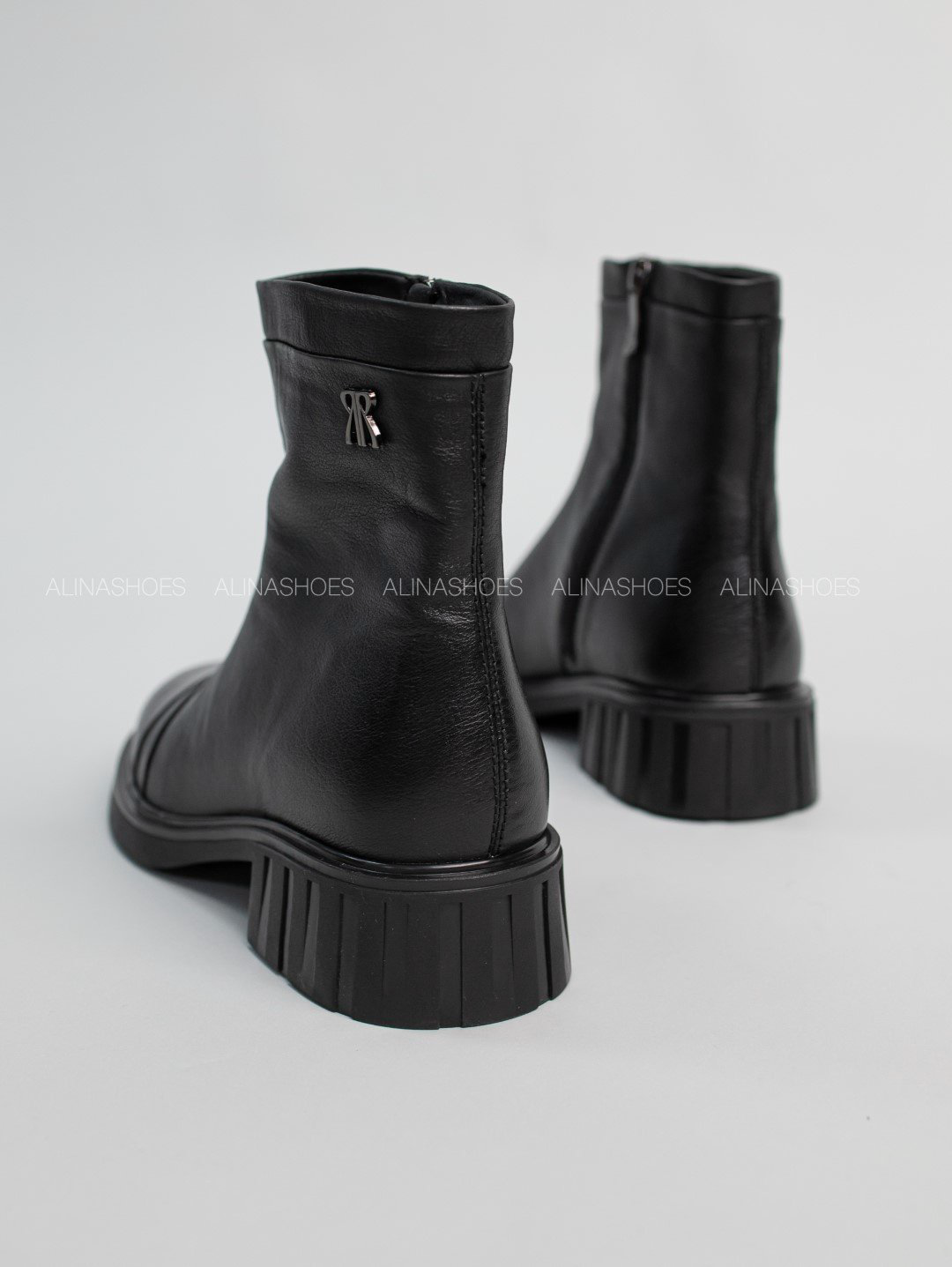Ботинки alinashoes black 37 купить,NaN