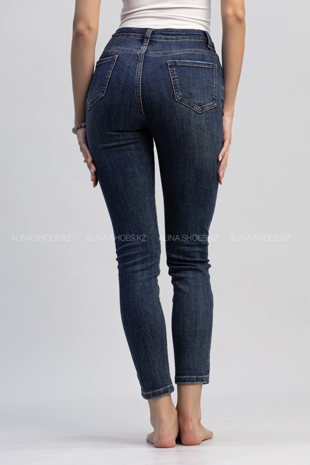 Джинсы узкие alinashoes синий купить,NaN