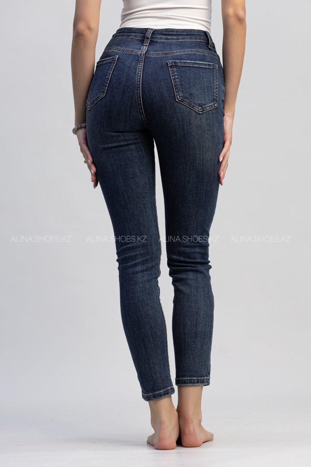 Джинсы узкие alinashoes синий купить,NaN