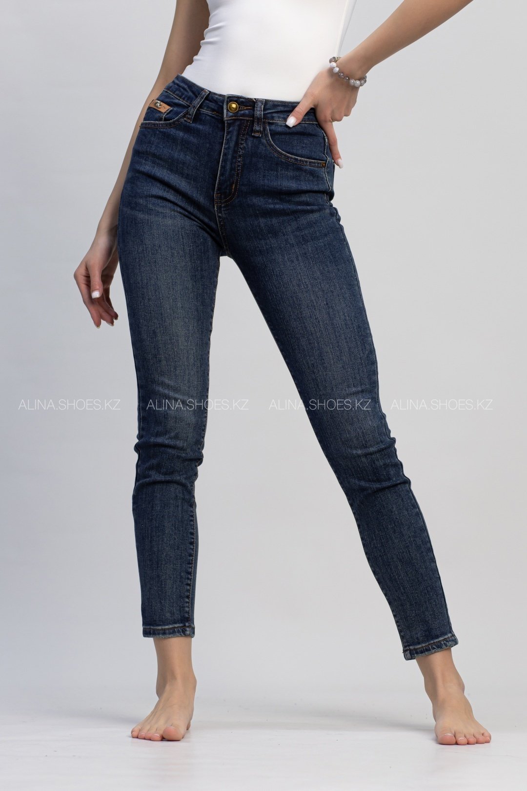 Джинсы узкие alinashoes синий купить,NaN