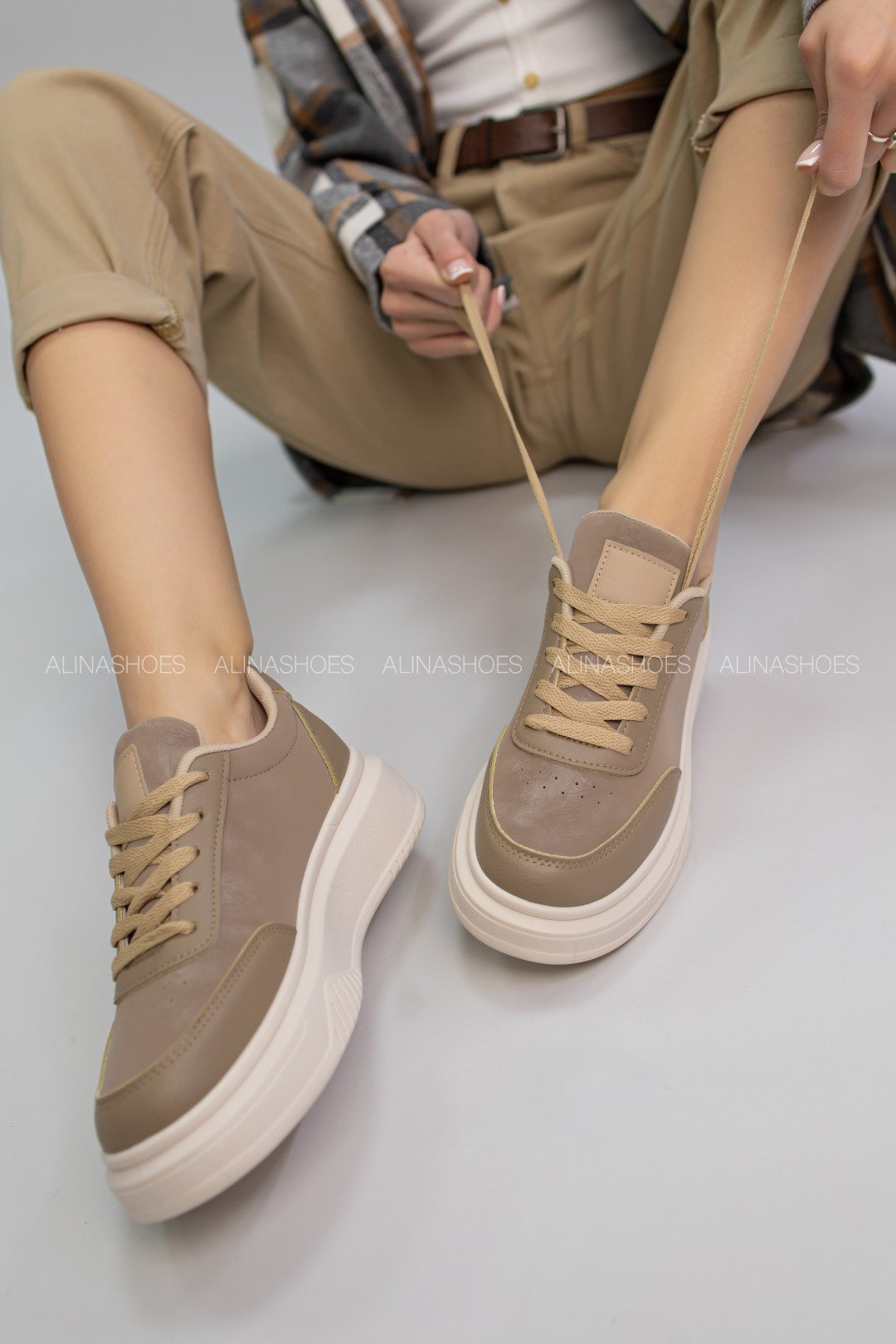 Кроссовки alinashoes бежевый купить,NaN