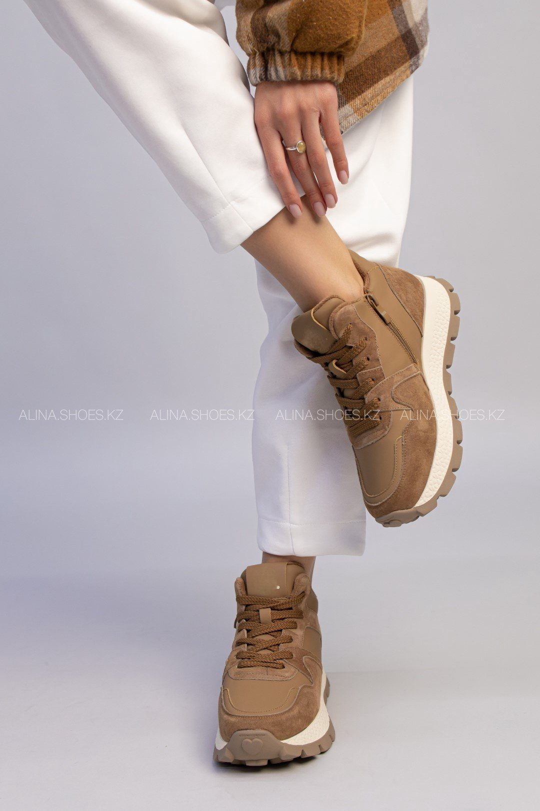 Кроссовки alinashoes коричневый купить,NaN