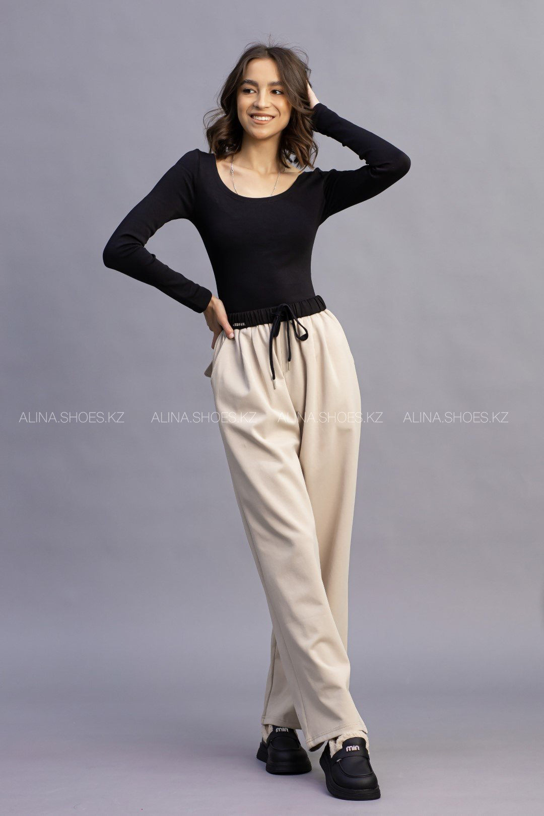Спортивные брюки alinashoes бежевый купить,NaN