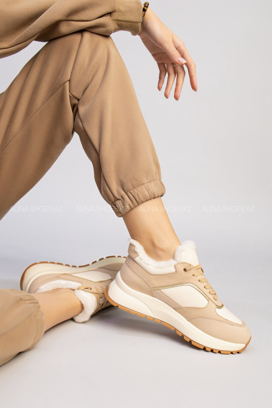 Кроссовки alinashoes бежевый купить,NaN