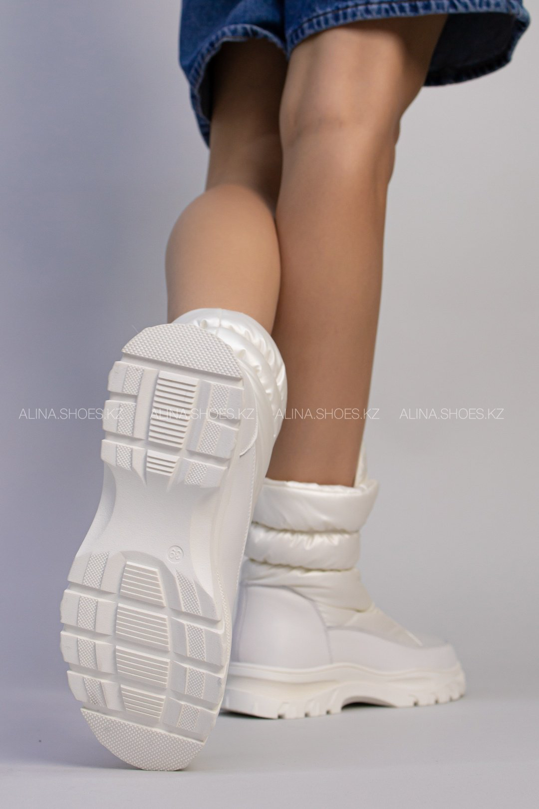 Дутики alinashoes белый купить,NaN