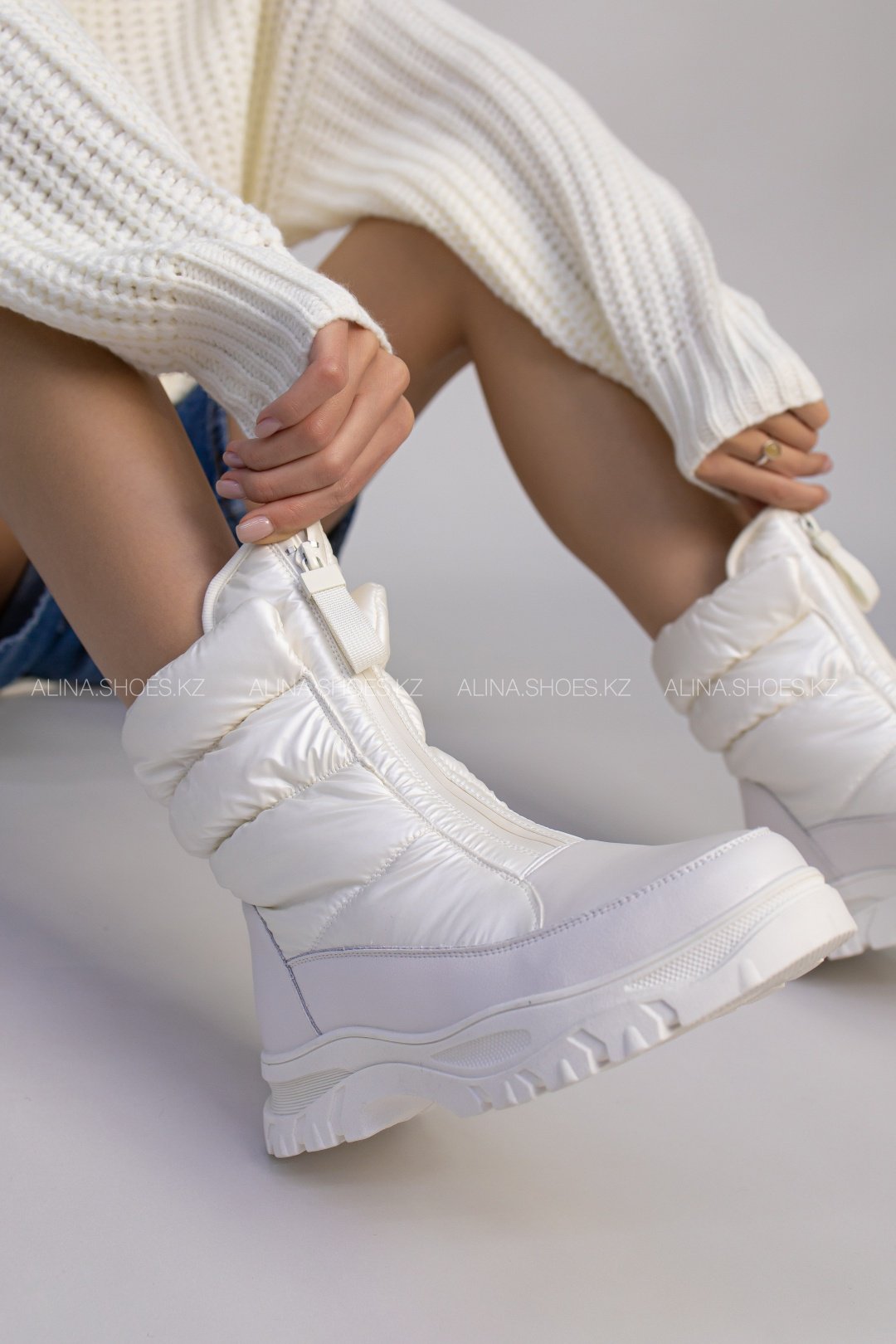 Дутики alinashoes белый купить,NaN